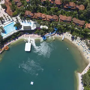 Club & Letoonia Complex
